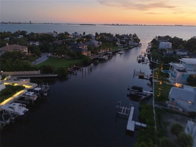 Building Photo - 1709 N Tamiami Trl