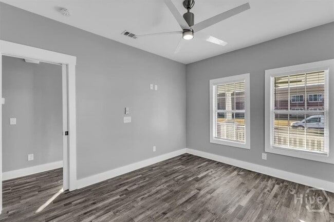 Building Photo - 2706 Hopkins St