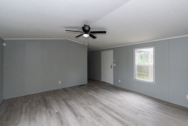 Building Photo - 230 3rd St