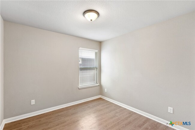 Building Photo - 1231 Kiskadee Branch Dr