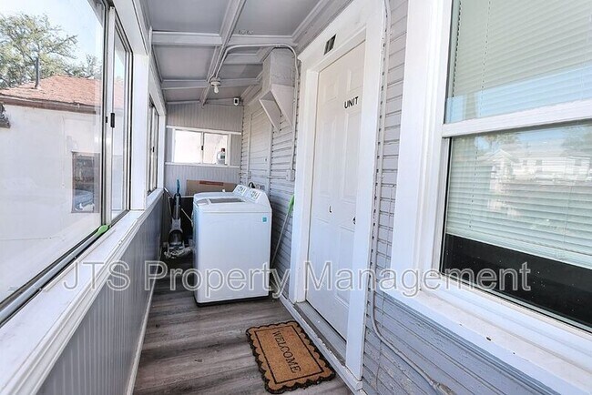 Building Photo - 1119-200 24th St