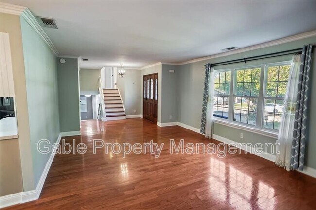 Building Photo - 26421 Torrey Pines Dr