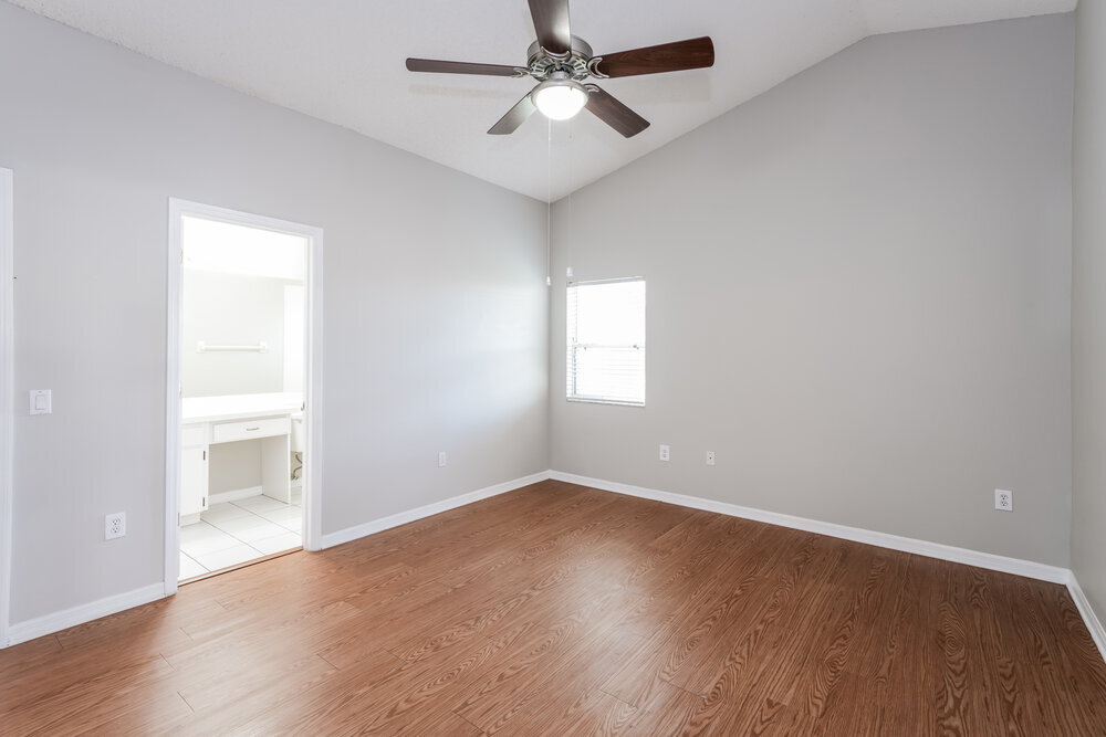 Building Photo - 28454 Meadowrush Way
