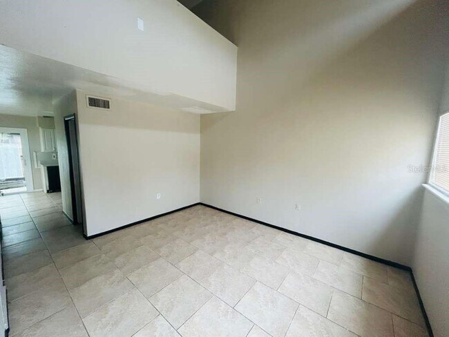 Building Photo - 3914 Crayrich Cir