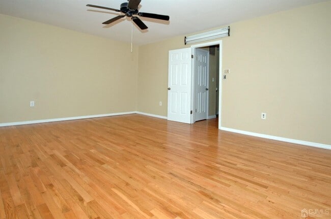 Building Photo - 17 Gardenia Ct