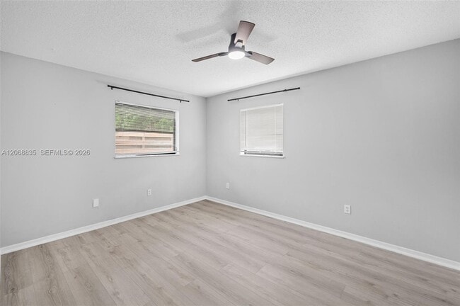 Building Photo - 3317 NE Jeannette Dr