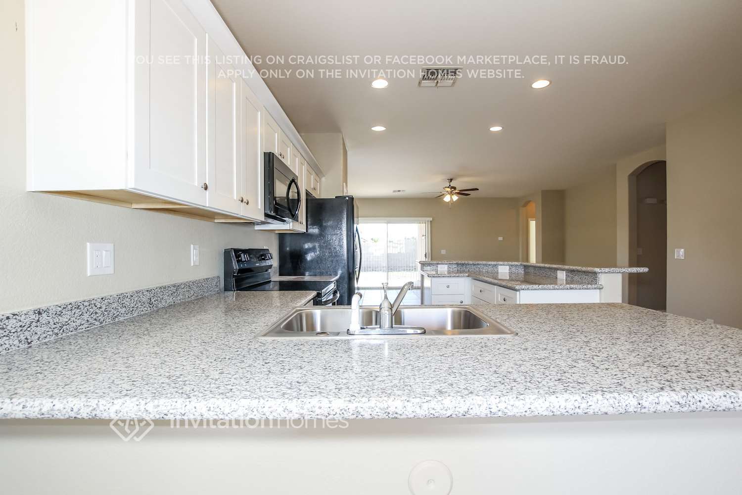 Building Photo - 12371 W Sherman St