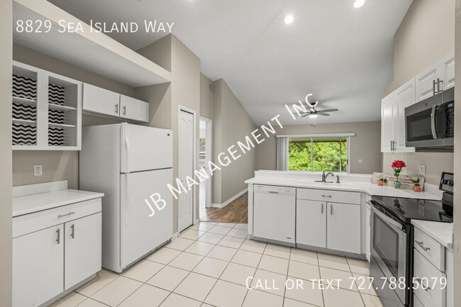 Building Photo - 8829 Sea Island Way