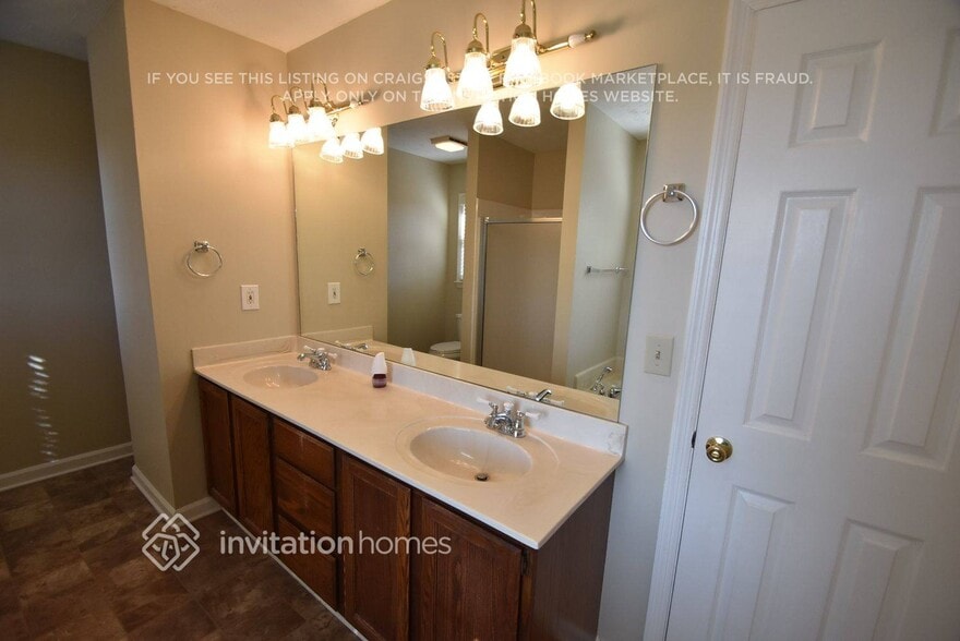 Building Photo - 1266 Clairmont Ct