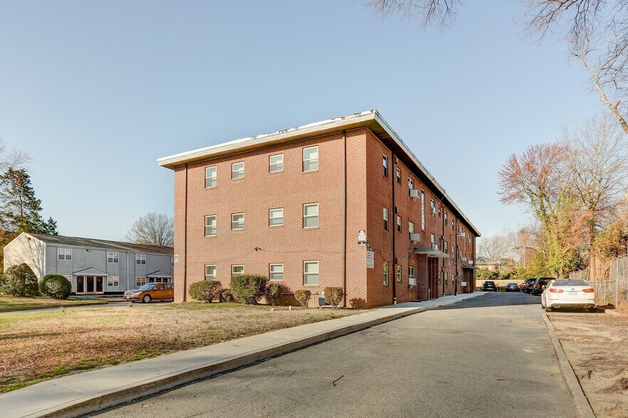 Building Photo - 3916 Chamberlayne Ave
