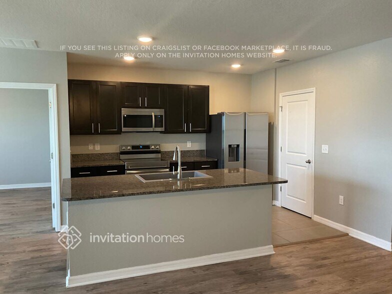 Building Photo - 236 Tierra Verde Way