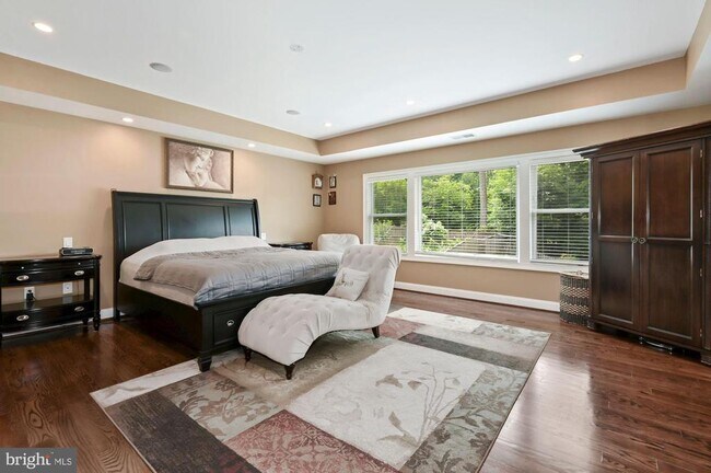 Building Photo - 6005 Selvyn Rd