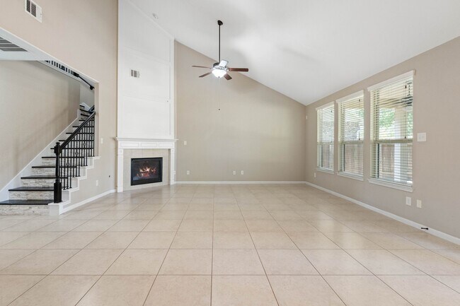 Building Photo - 208 Forest Peak Way