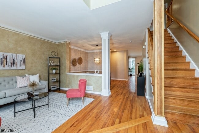 Building Photo - 27 Rolling Views Dr