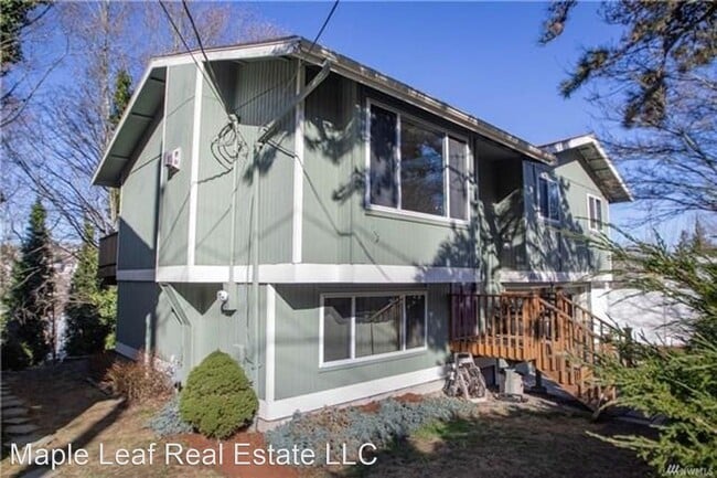 Building Photo - 4 br, 2.5 bath House - 4107 23rd Ave SW