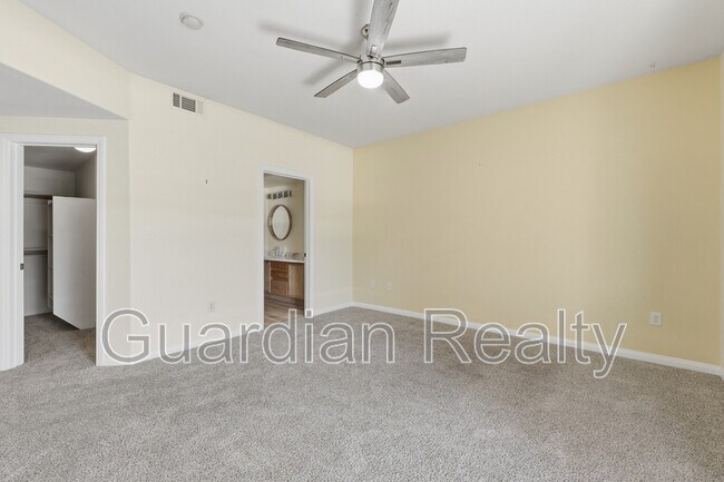 Building Photo - 830 Carnegie St