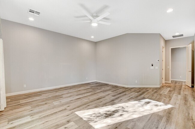 Building Photo - Bermuda & Pyle