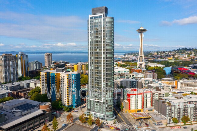 Building Photo - 2510 6th Ave