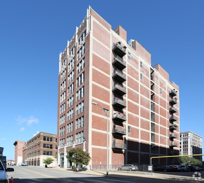Printer Lofts 16271629 Locust St Saint Louis MO 63103 Apartment Finder
