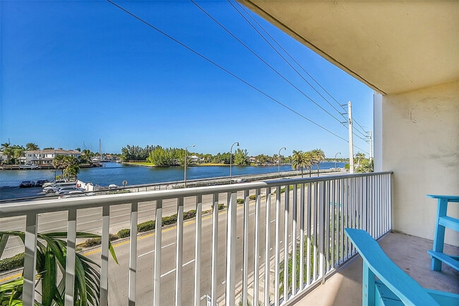 Building Photo - 1401 S Ocean Dr