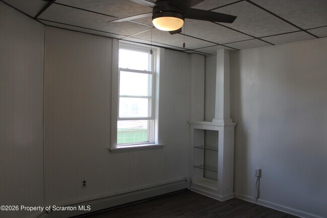 Building Photo - 61 Fallbrook St