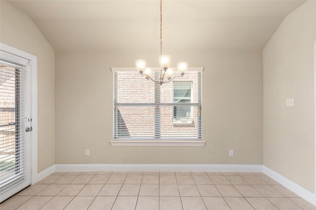 Building Photo - 3816 Fordham St