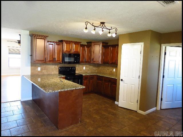 Building Photo - 14 Cody Ln