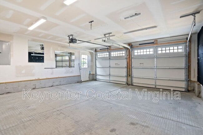 Building Photo - 1038 Egret Ln