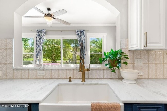 Building Photo - 1175 Eagle Point Dr