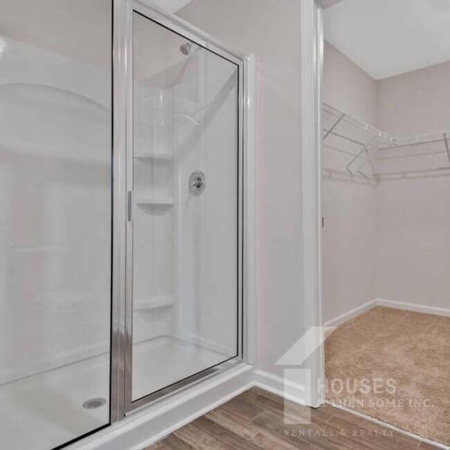 Building Photo - 4057 Reinfield Dr