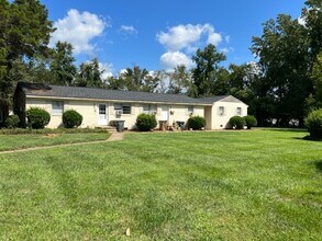 Building Photo - 4222 United LLC