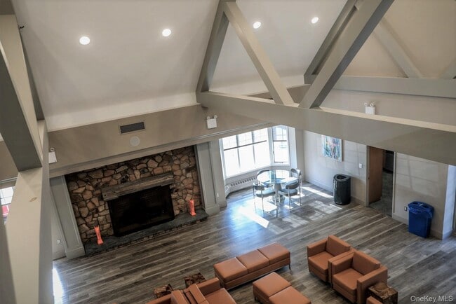 Building Photo - 205-30 Brian Crescent