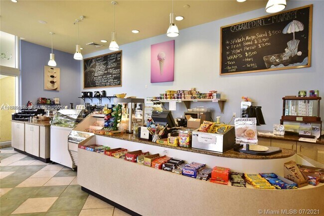 Building Photo - 17375 Collins Ave