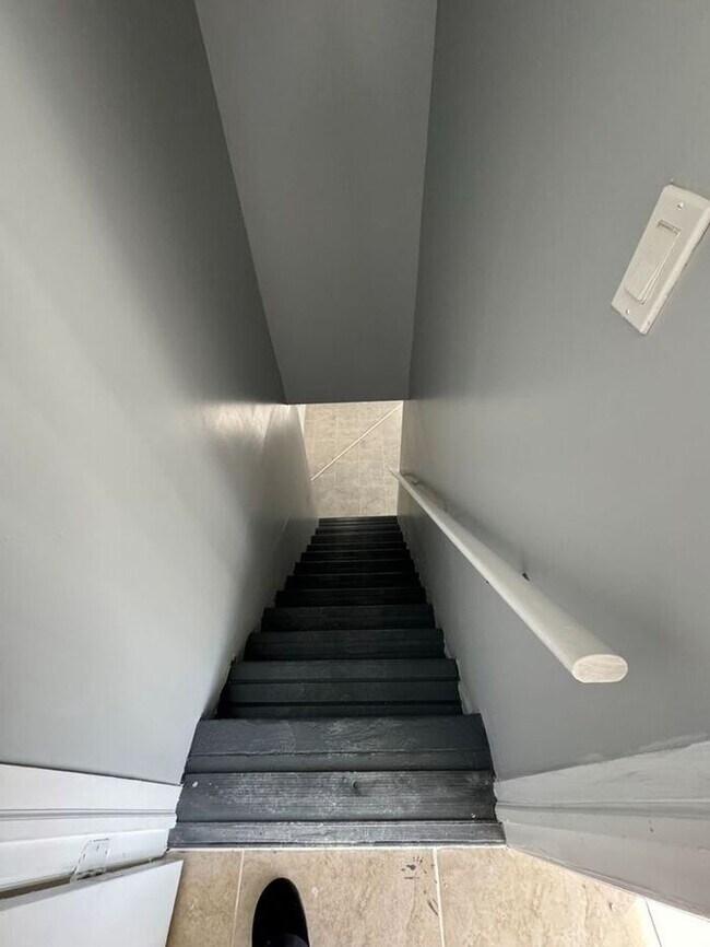 Building Photo - 27 Irene Blvd