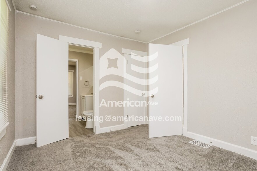 Building Photo - 522 S Hardy Ave