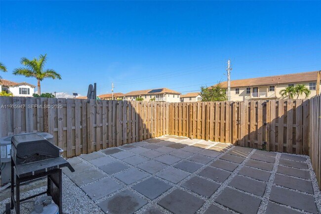 Building Photo - 24563 SW 117th Ct