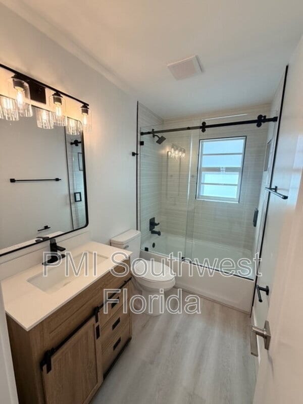 Building Photo - 5039 N Beach Rd