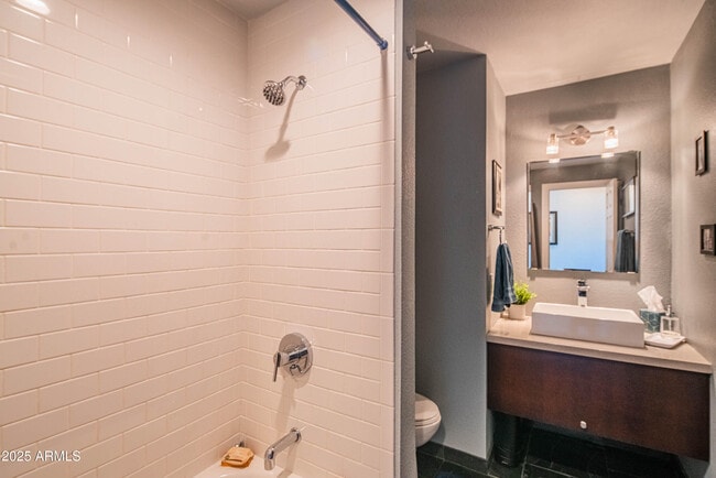 Building Photo - 100 E Fillmore St