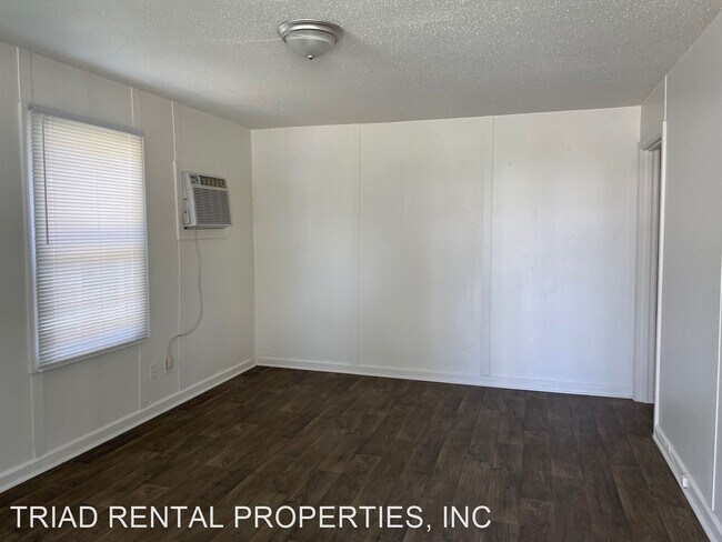 Building Photo - 2 br, 1 bath House - 1518 SLOAN ST.