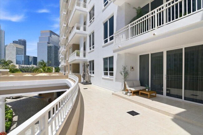 Building Photo - 801 Brickell Key Blvd