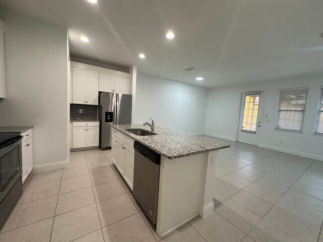 Building Photo - 15479 Sugar Citrus Dr