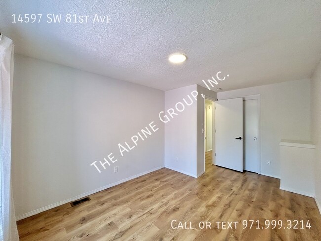 Building Photo - 14597 SW 81st Ave