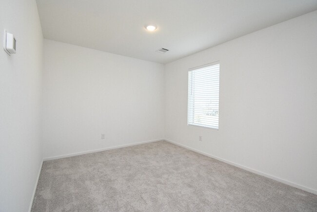 Building Photo - 3045 Fantasy Ter Dr