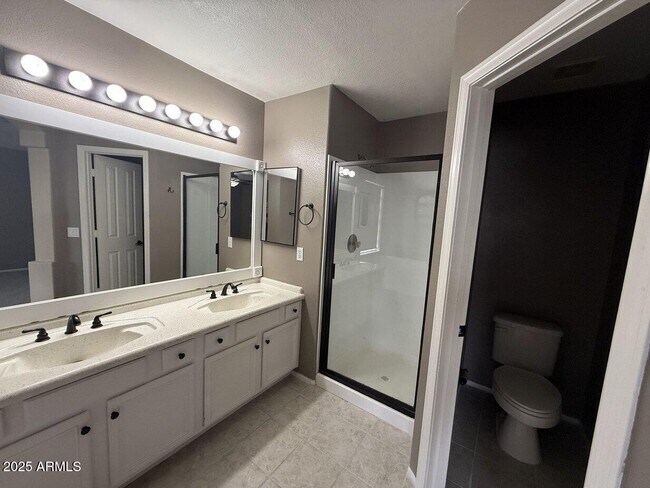 Building Photo - 6079 W Irma Ln