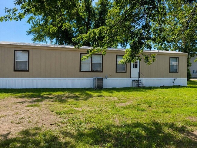 Building Photo - 15301 US-54
