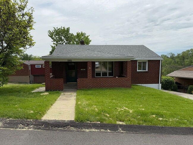 Primary Photo - 3548 Brinway Dr