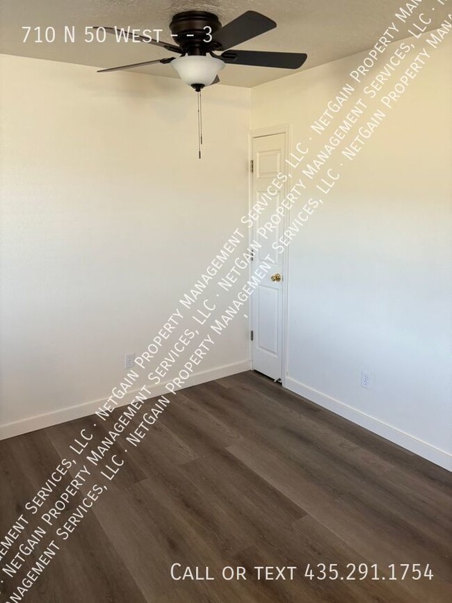 Building Photo - Newly Updated 2 Bedroom Parowan Apartment