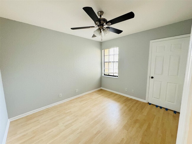 Building Photo - 4219 Vineyard Cir