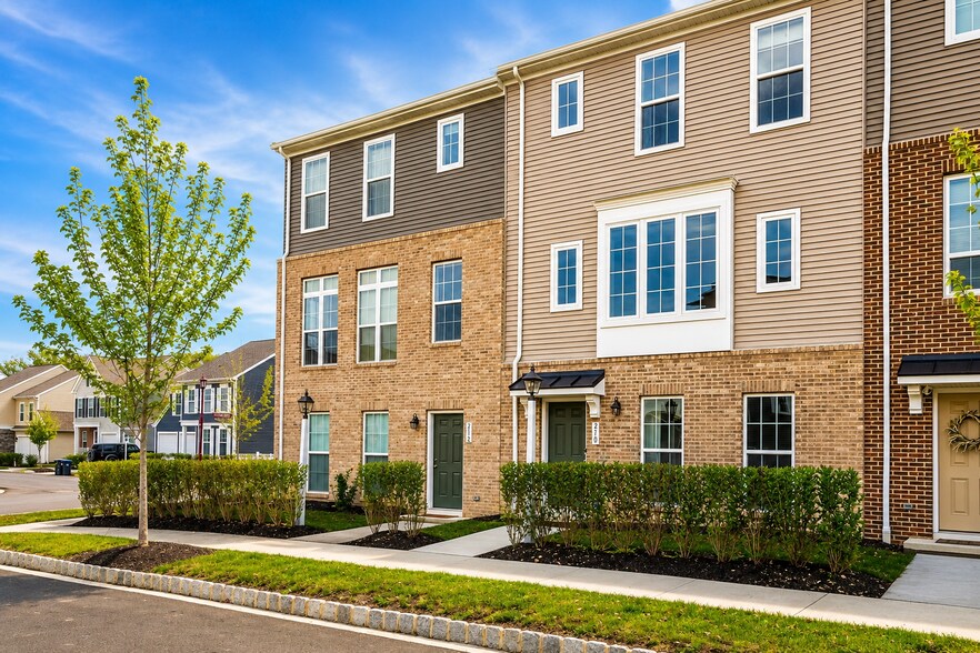Building Photo - 210 Gress Rd