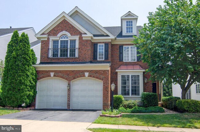 Building Photo - 5861 Governors Hill Dr